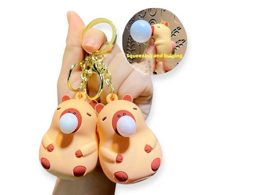 SQUISHY LLAVERO CAPIBARA 7CM HZ-48031-