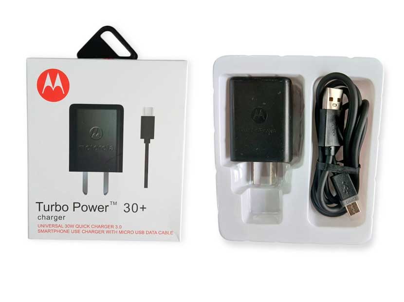 MG220-CARGADOR TIPO C MOTOROLA TURBO POWER 30+